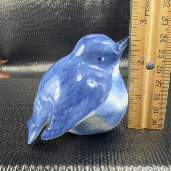 Robin Bird Blue White Porcelain Chubby Fat Bird Figurine Ornament Decorative - Picture 2 of 10